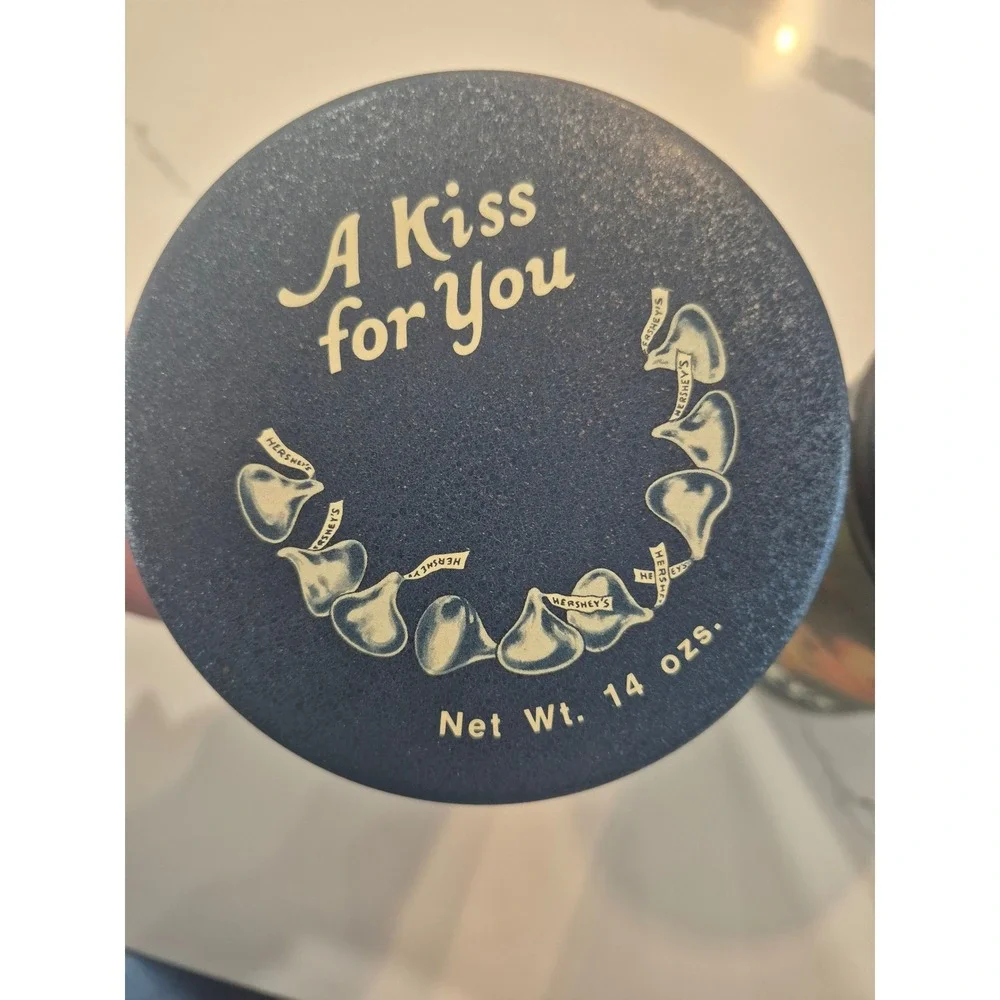 Vintage 1980 Hersheys Milk Chocolate Kisses‎ Tin A Kiss For You 14oz Advertising